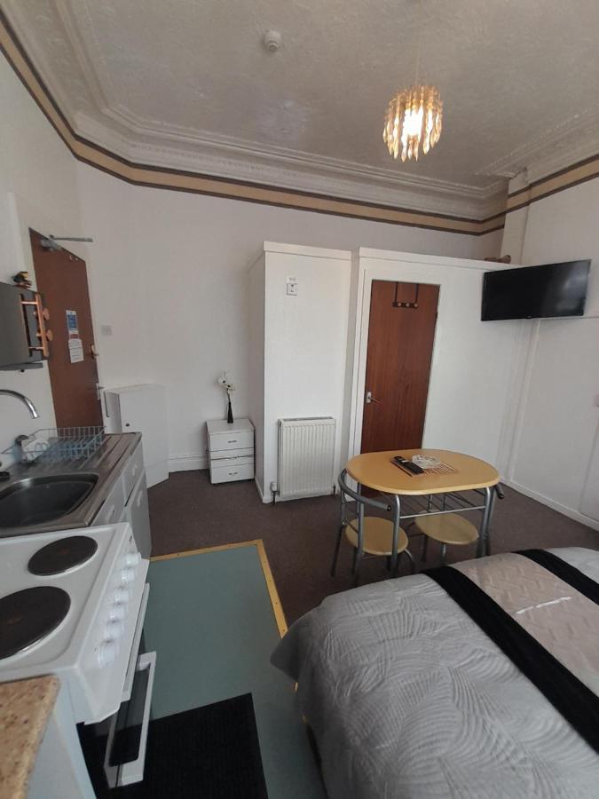 Nova Holiday Apartments Blackpool Esterno foto